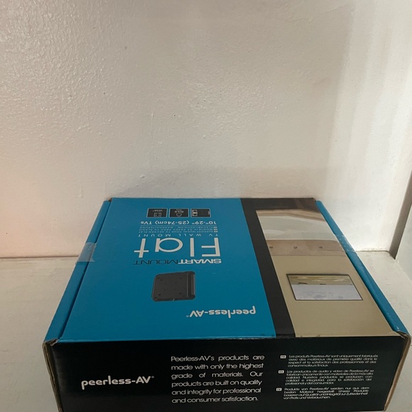 PEERLESS-AV SF630P SmartMount(R) Universal 10"-29" Flat Panel Wall Mount - Picture 2 of 3